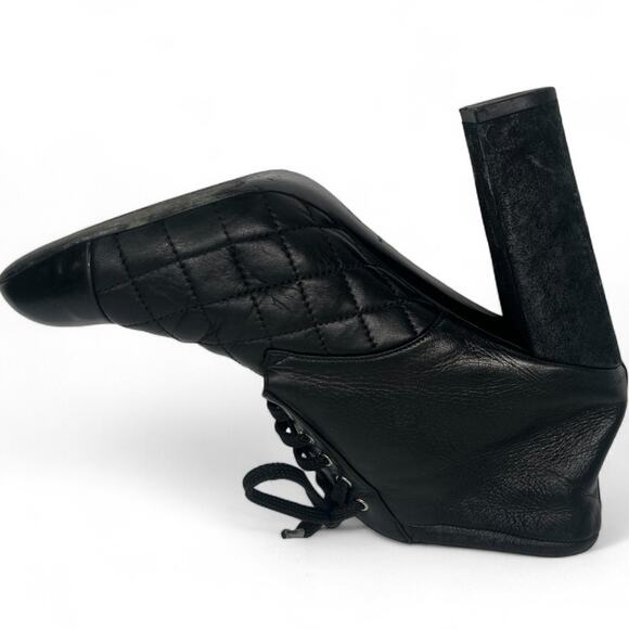 CHANEL boots 9 Matrasse Booties Short Heels Quilted Chunky Lace Up Women 39 - Picture 5 of 10